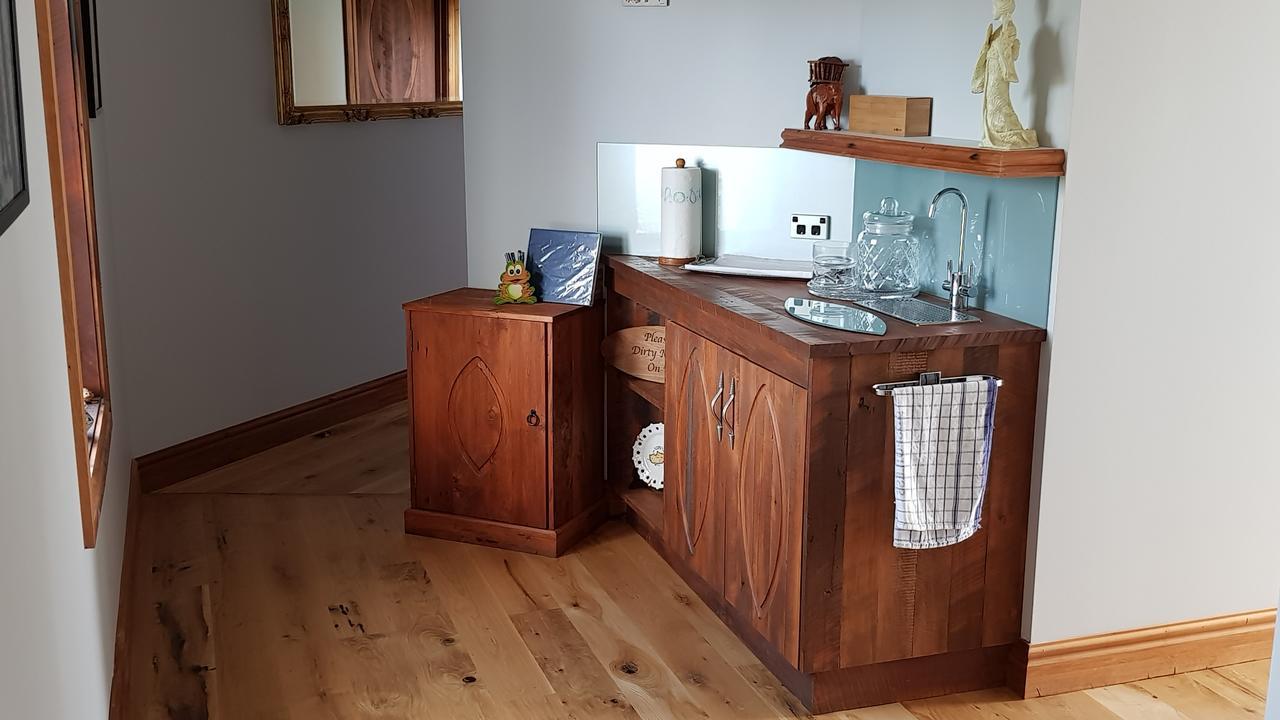 קיימברידג' Bruntwoodlodge (Adults Only) מראה חיצוני תמונה